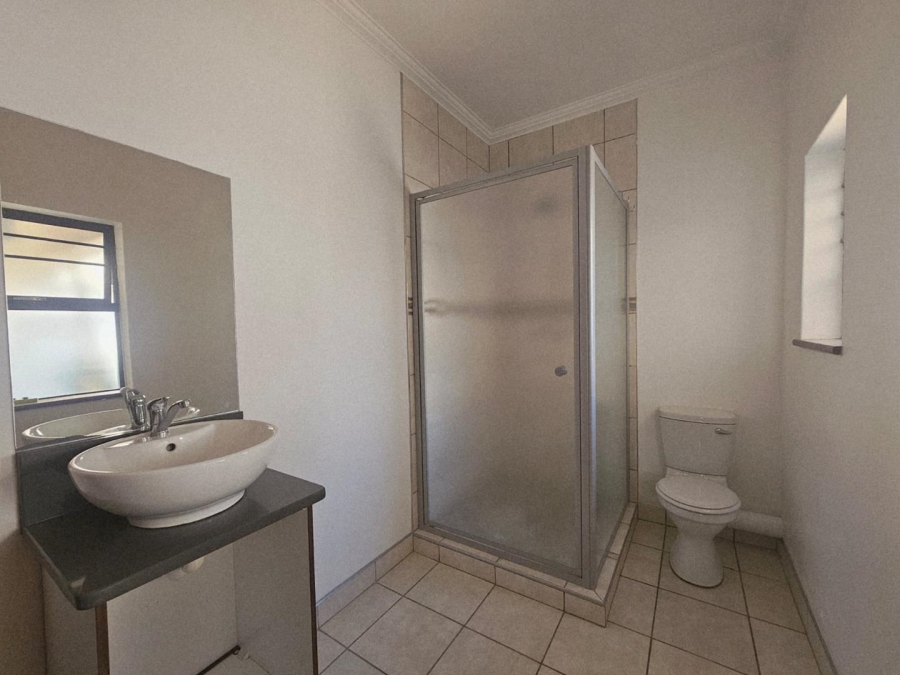 7 Bedroom Property for Sale in Ladybrand Free State